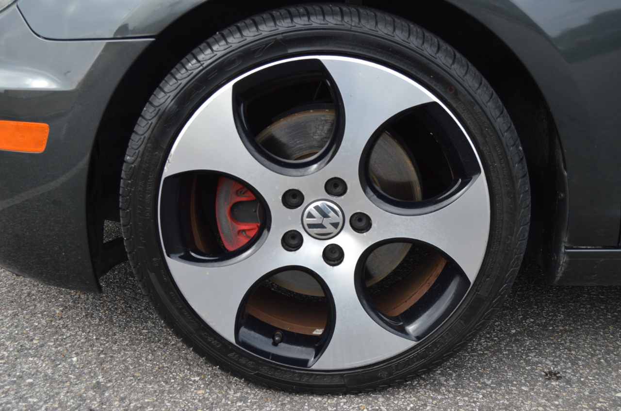 Volkswagen GTI 2.0T Sedan 2011