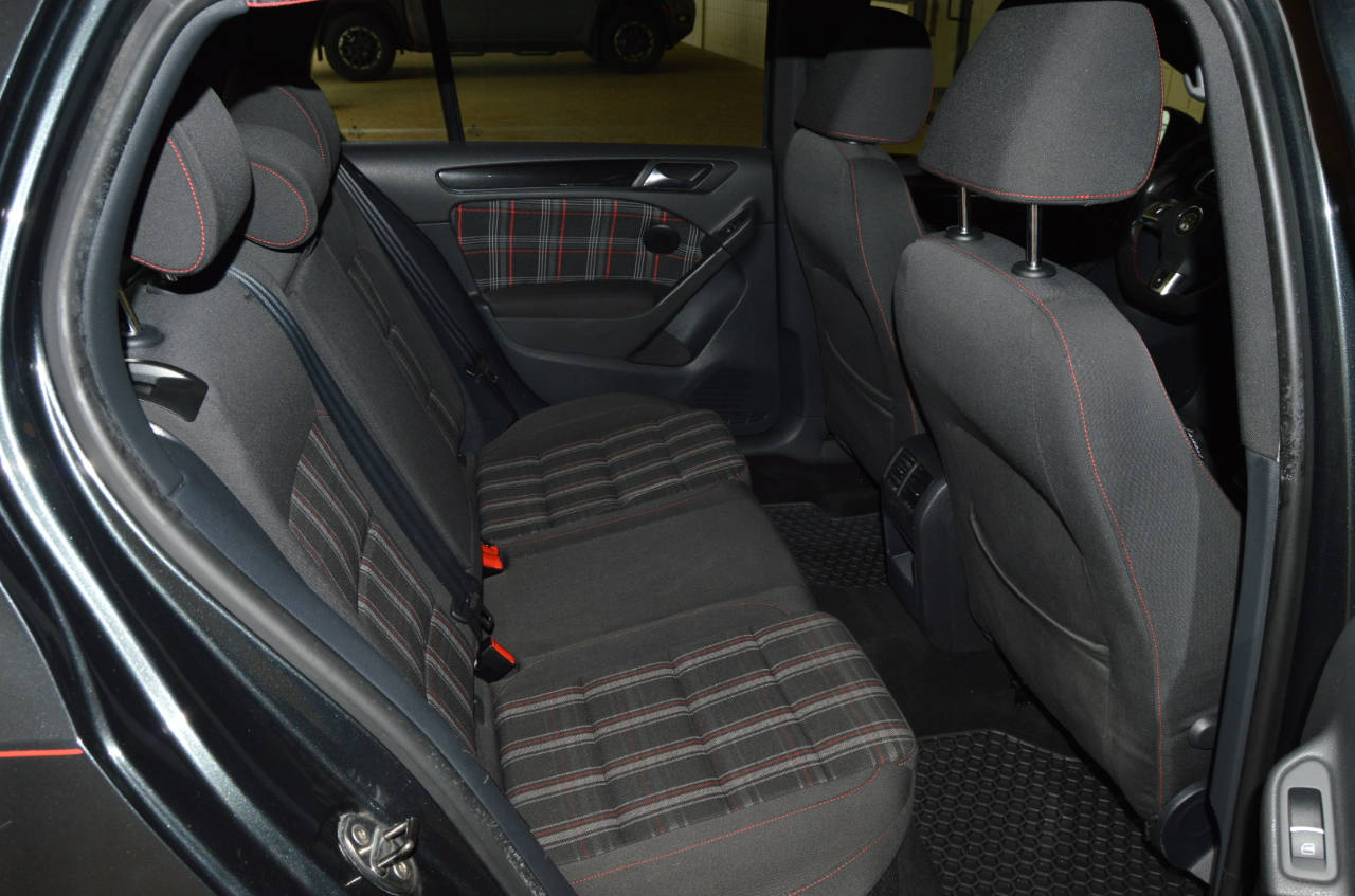 Volkswagen GTI 2.0T Sedan 2011