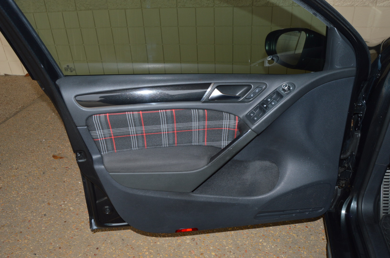 Volkswagen GTI 2.0T Sedan 2011