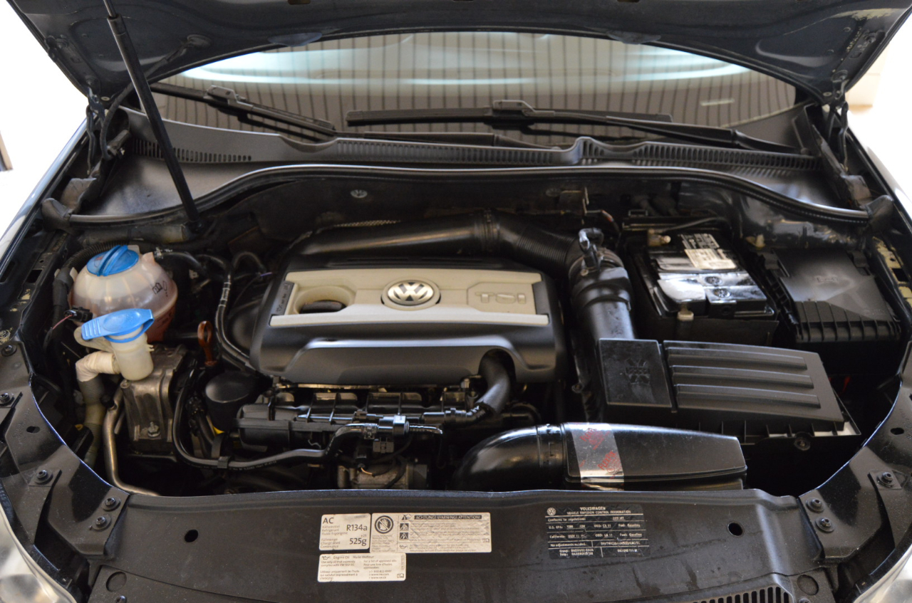 Volkswagen GTI 2.0T Sedan 2011