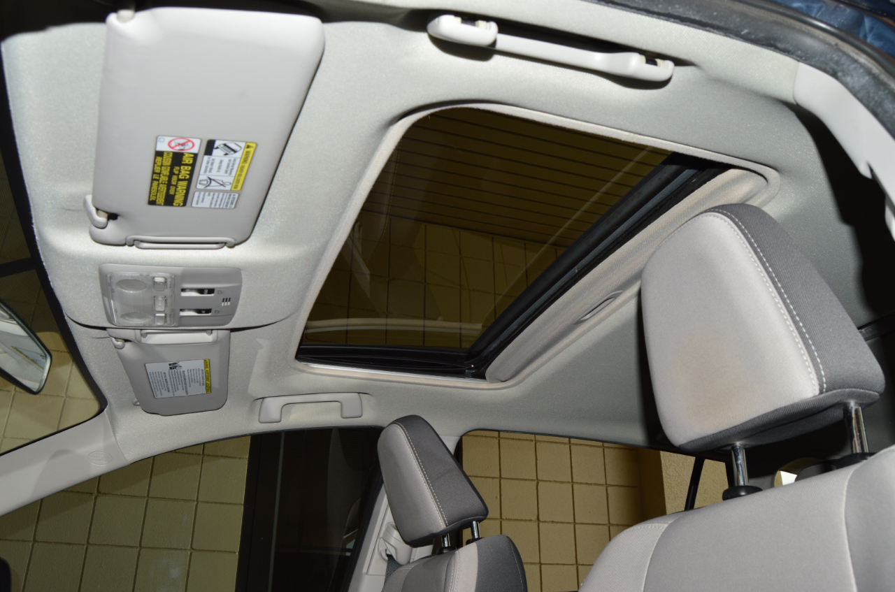 Toyota RAV4 FWD 4dr XLE (Natl) 2014