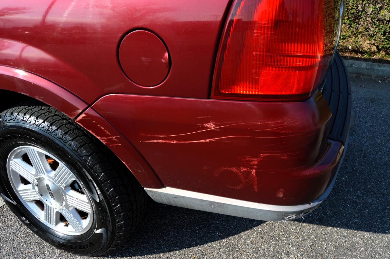 Lincoln Navigator 4dr 2WD Luxury 2004