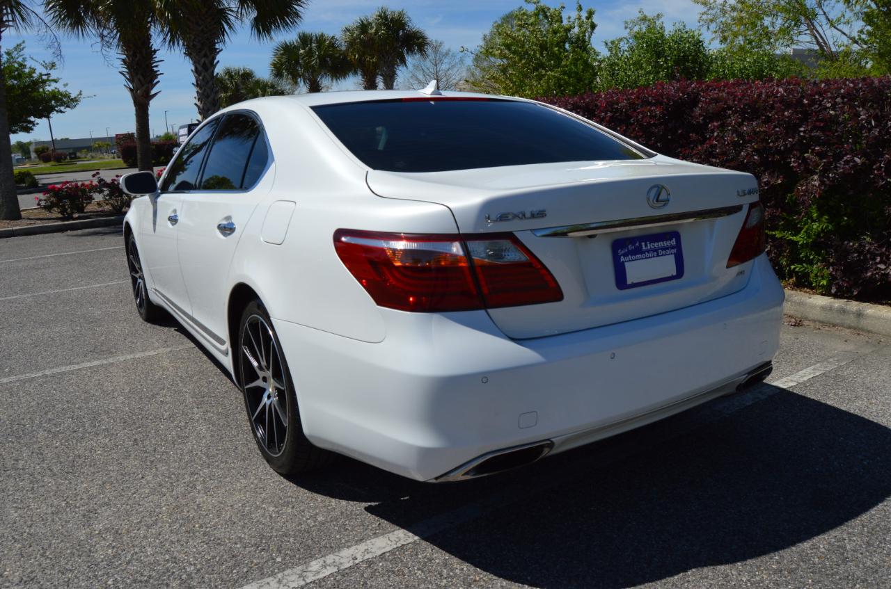 Lexus LS 460 4dr Sdn AWD 2010