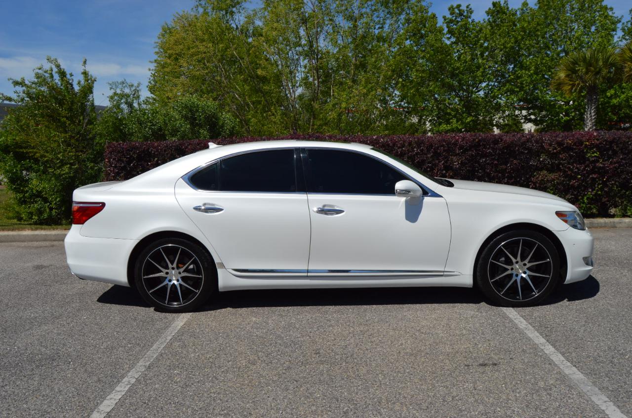 Lexus LS 460 4dr Sdn AWD 2010