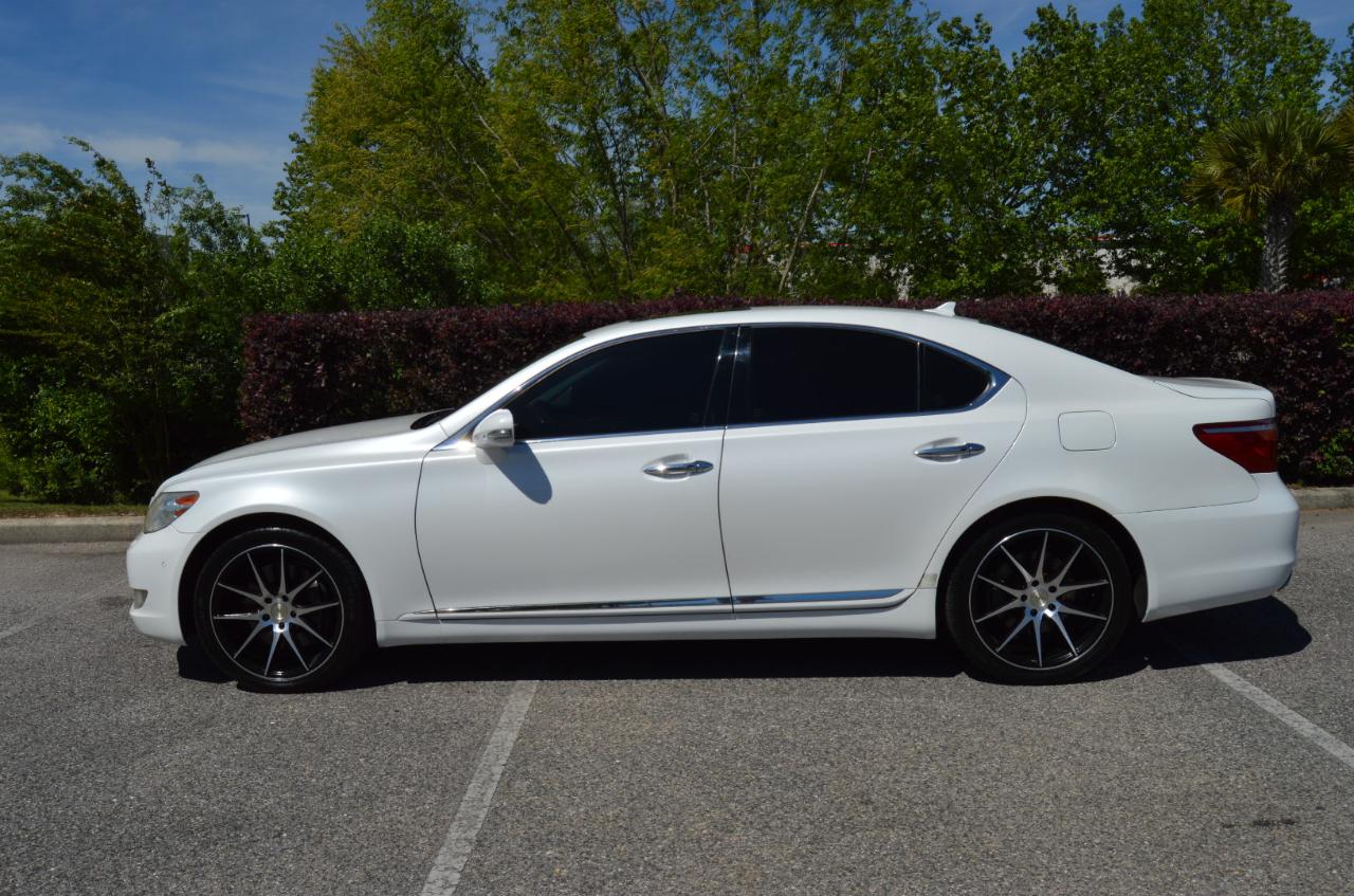 Lexus LS 460 4dr Sdn AWD 2010