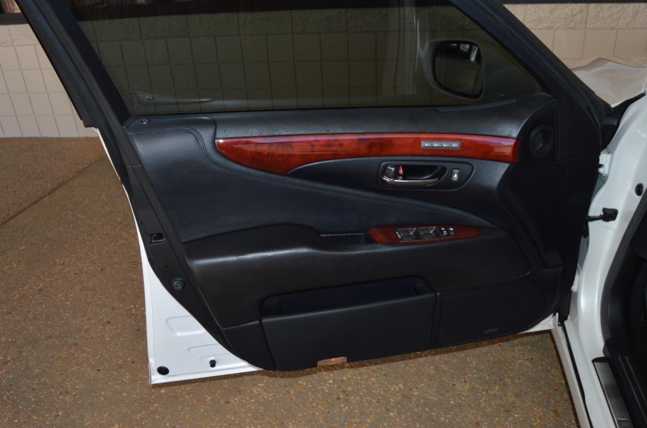 Lexus LS 460 4dr Sdn AWD 2010