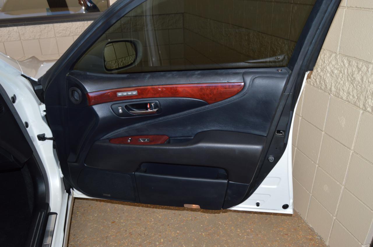 Lexus LS 460 4dr Sdn AWD 2010