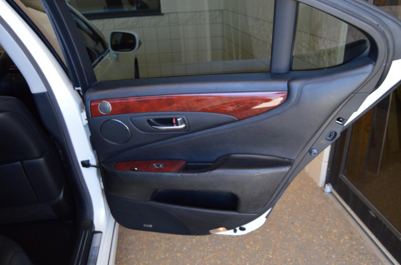 Lexus LS 460 4dr Sdn AWD 2010