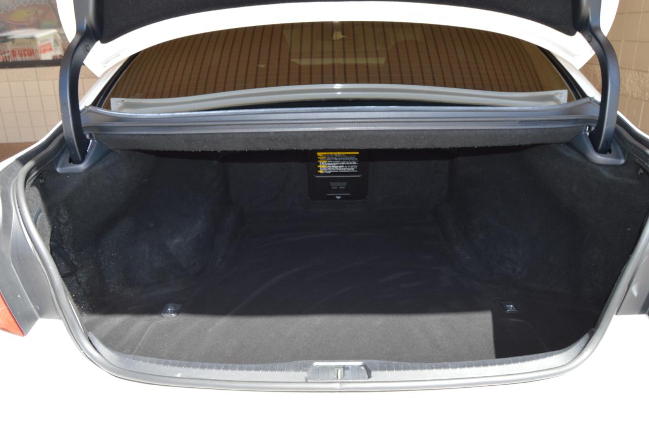 Lexus LS 460 4dr Sdn AWD 2010