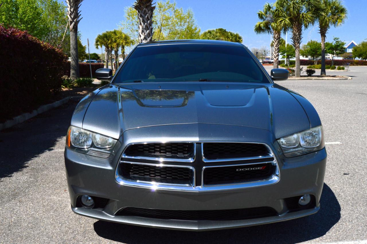 Dodge Charger 4dr Sdn SXT Plus RWD 2012