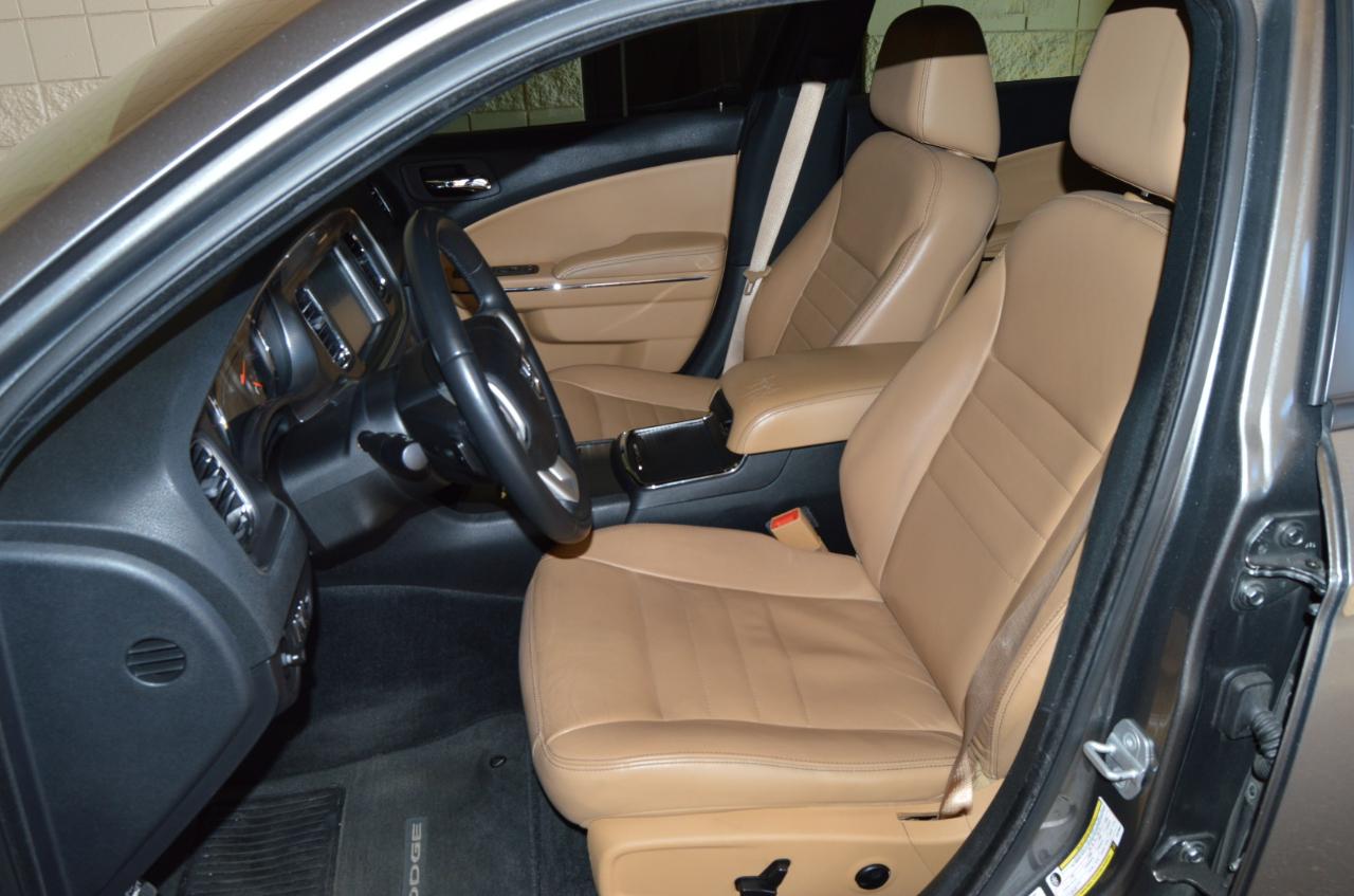 Dodge Charger 4dr Sdn SXT Plus RWD 2012