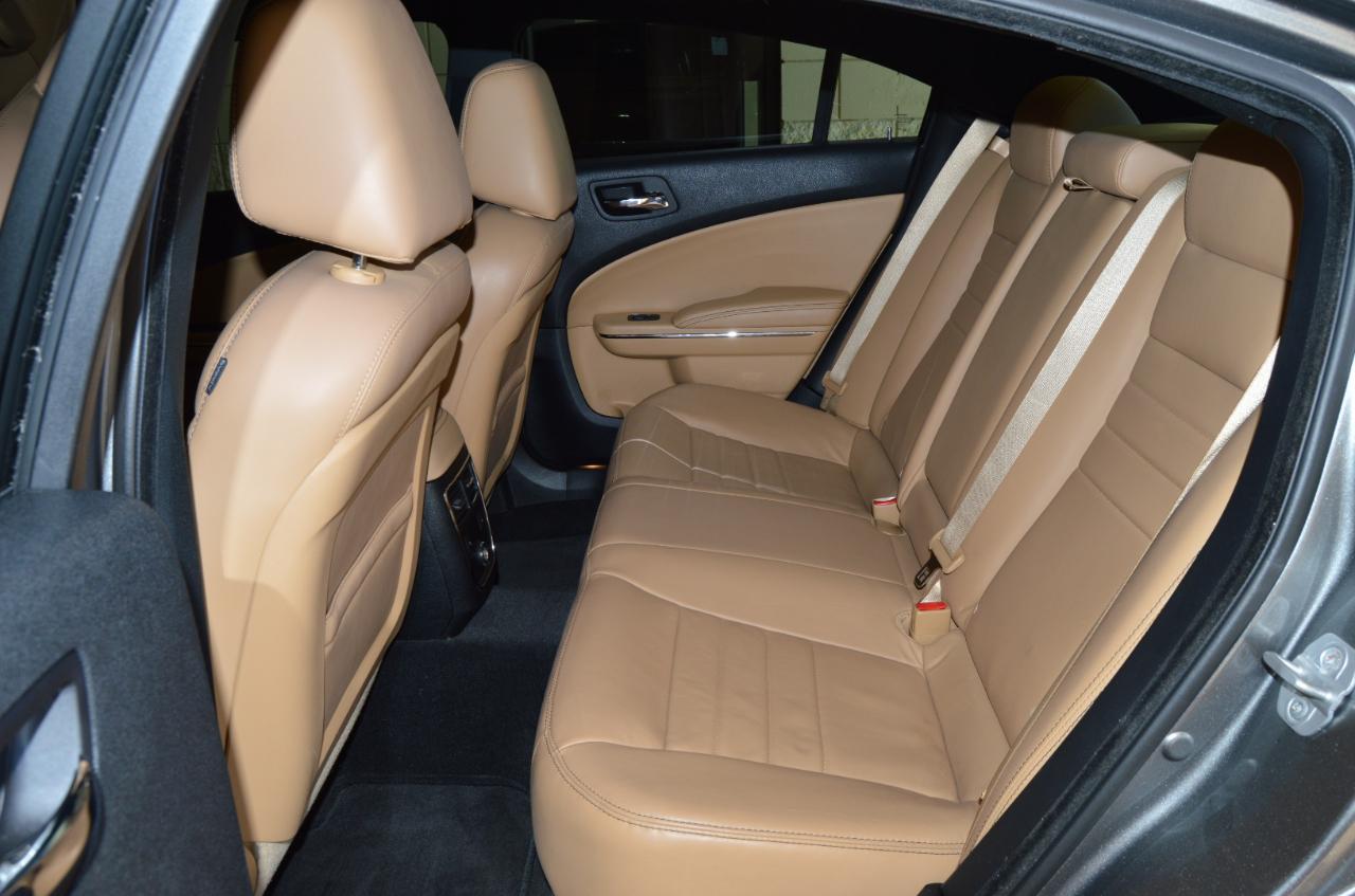 Dodge Charger 4dr Sdn SXT Plus RWD 2012