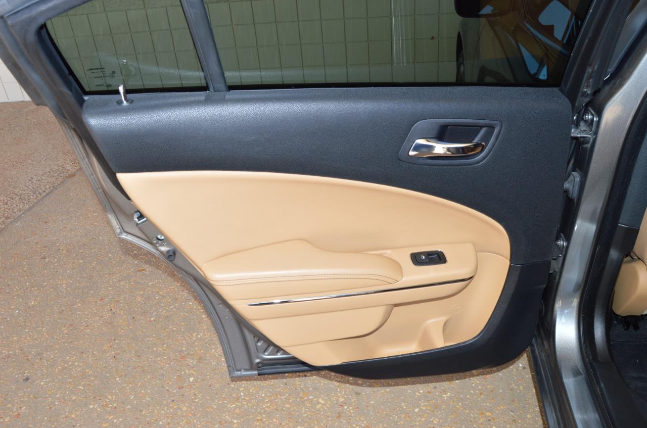 Dodge Charger 4dr Sdn SXT Plus RWD 2012