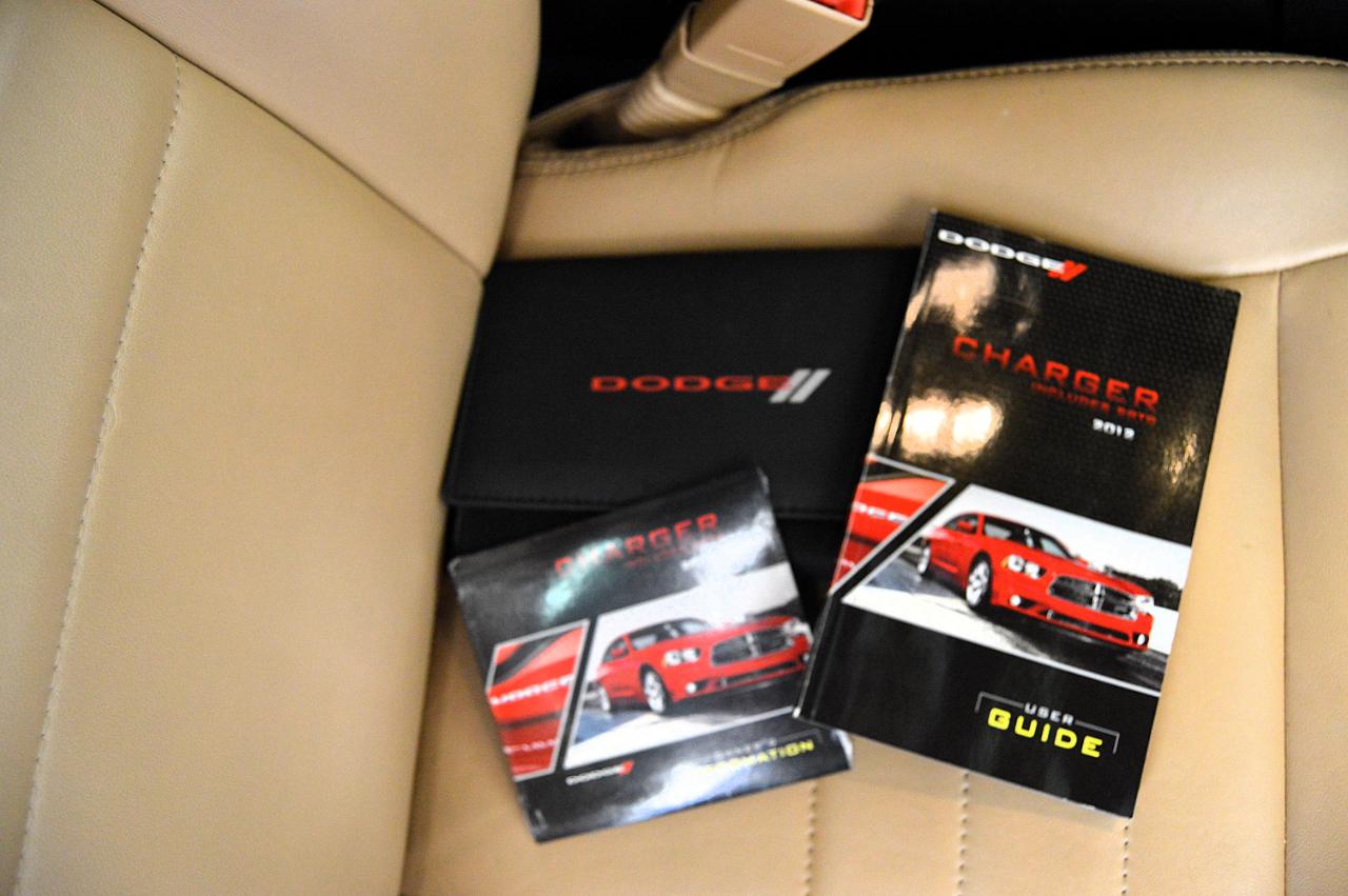 Dodge Charger 4dr Sdn SXT Plus RWD 2012