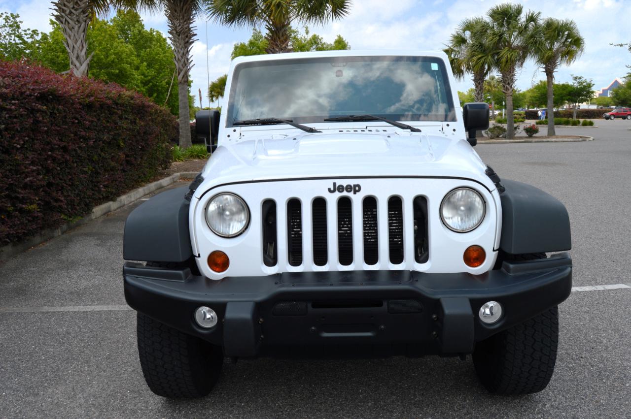 Jeep Wrangler Sahara  2013