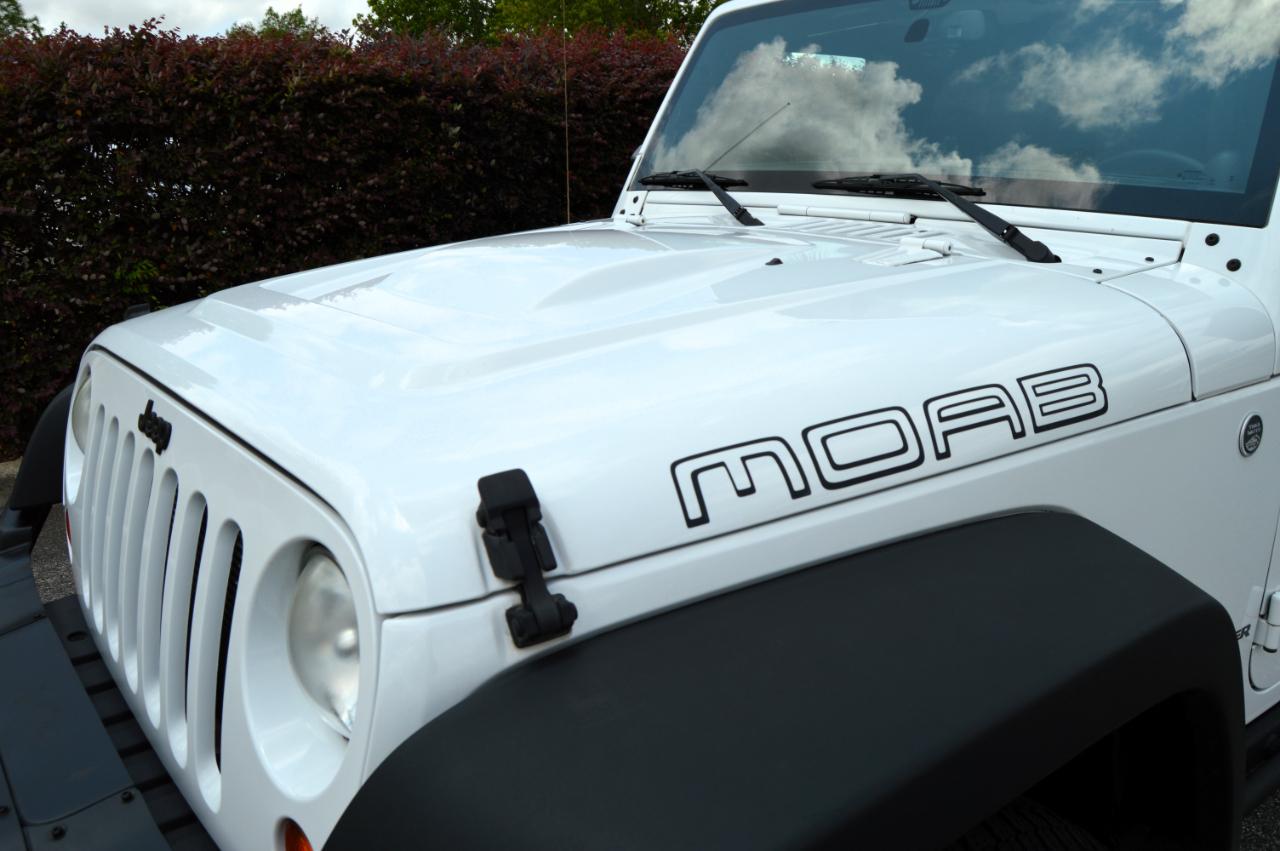 Jeep Wrangler Sahara  2013