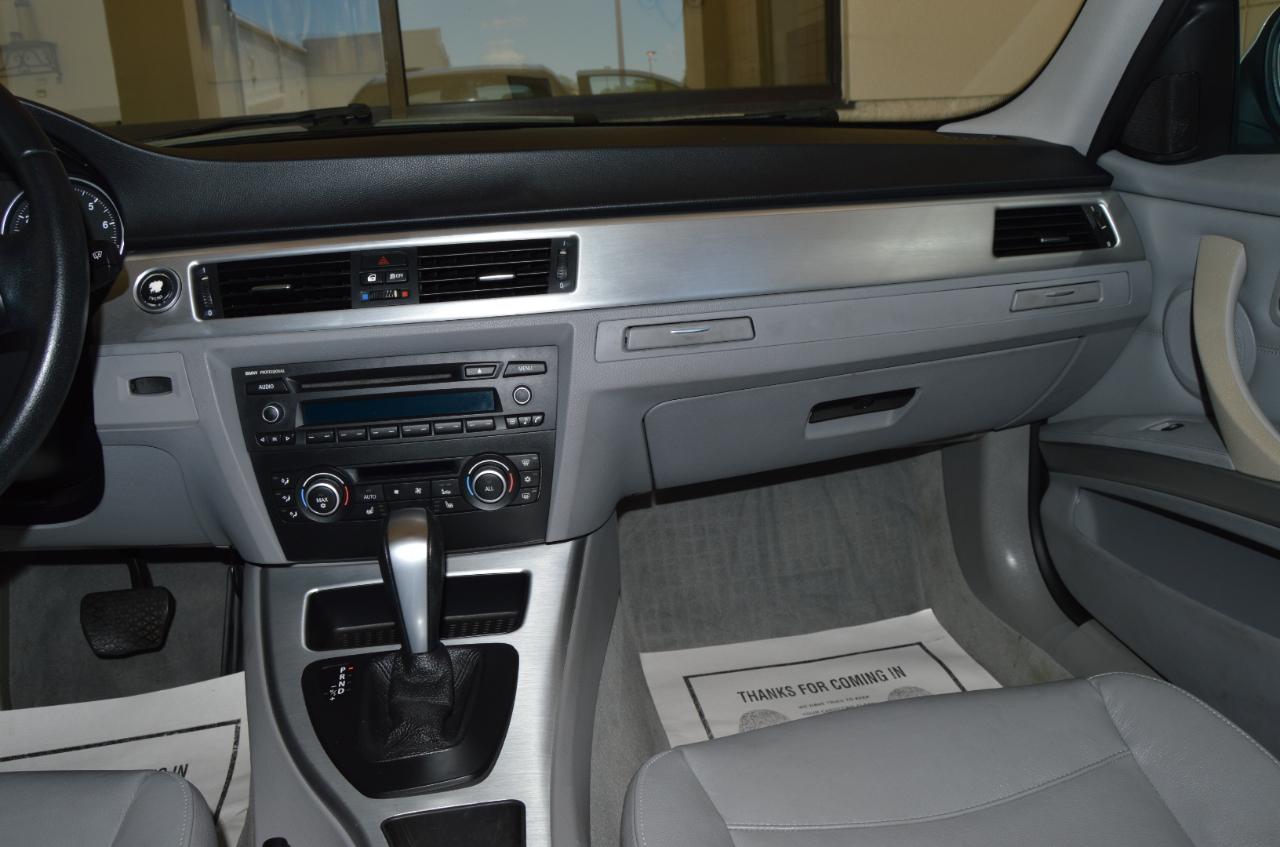 BMW 3-Series 328i 4D Sedan 2011