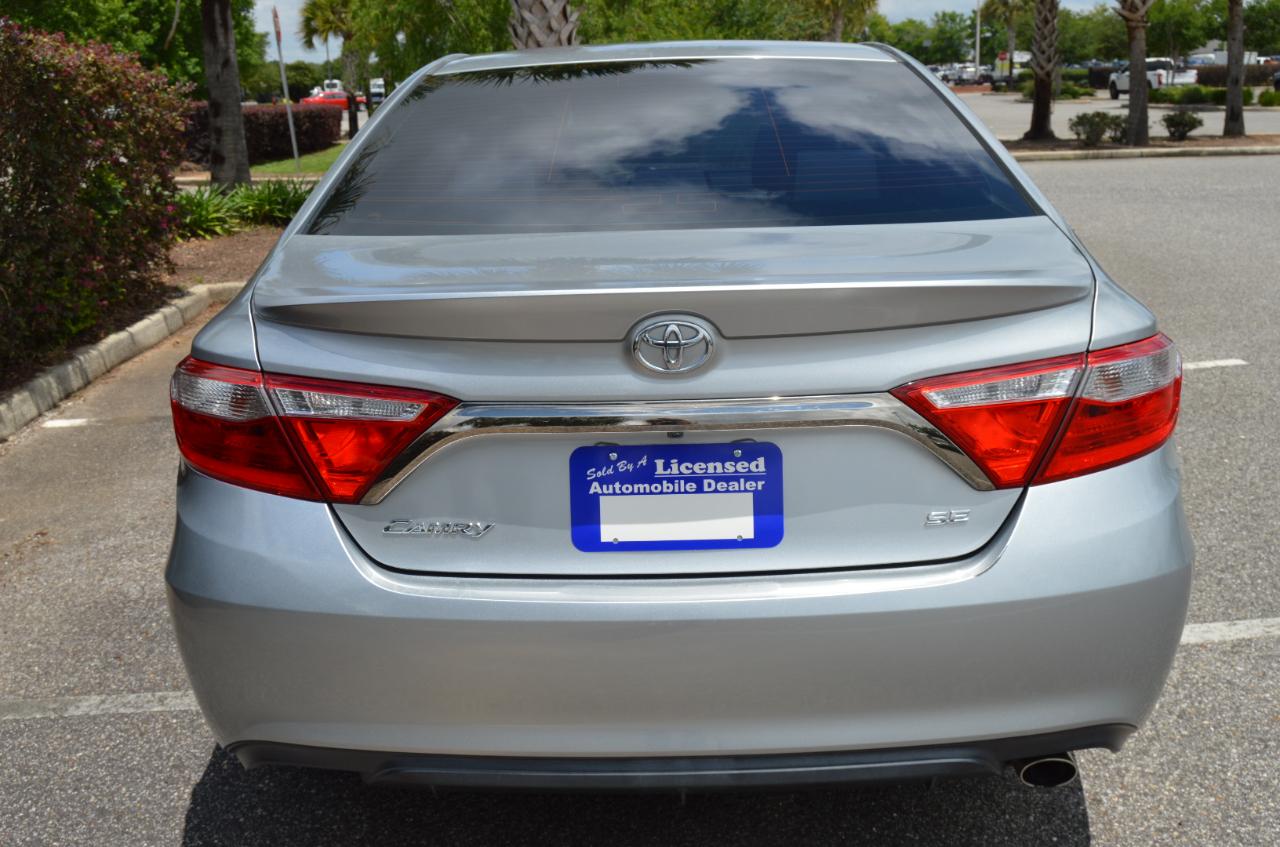 Toyota Camry SE 2016