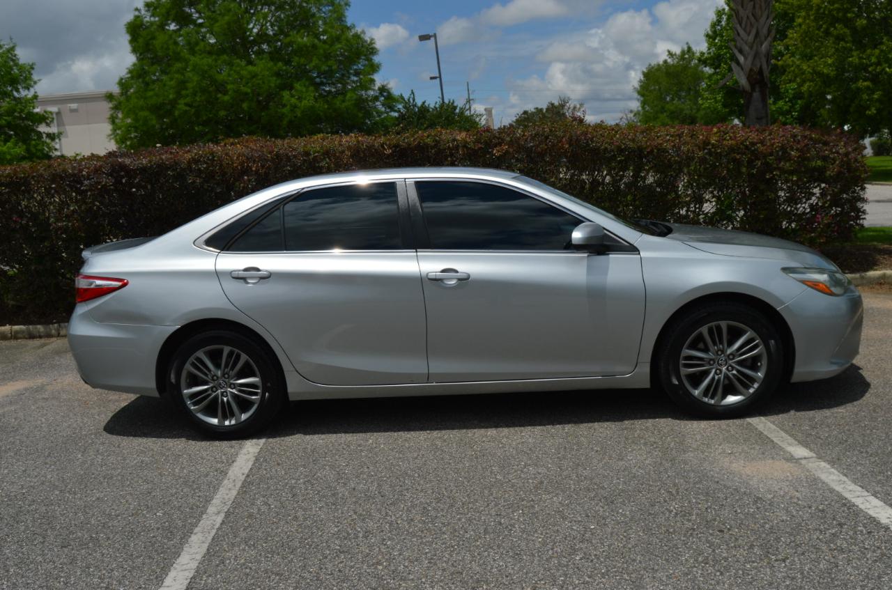 Toyota Camry SE 2016