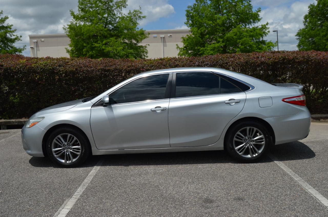 Toyota Camry SE 2016