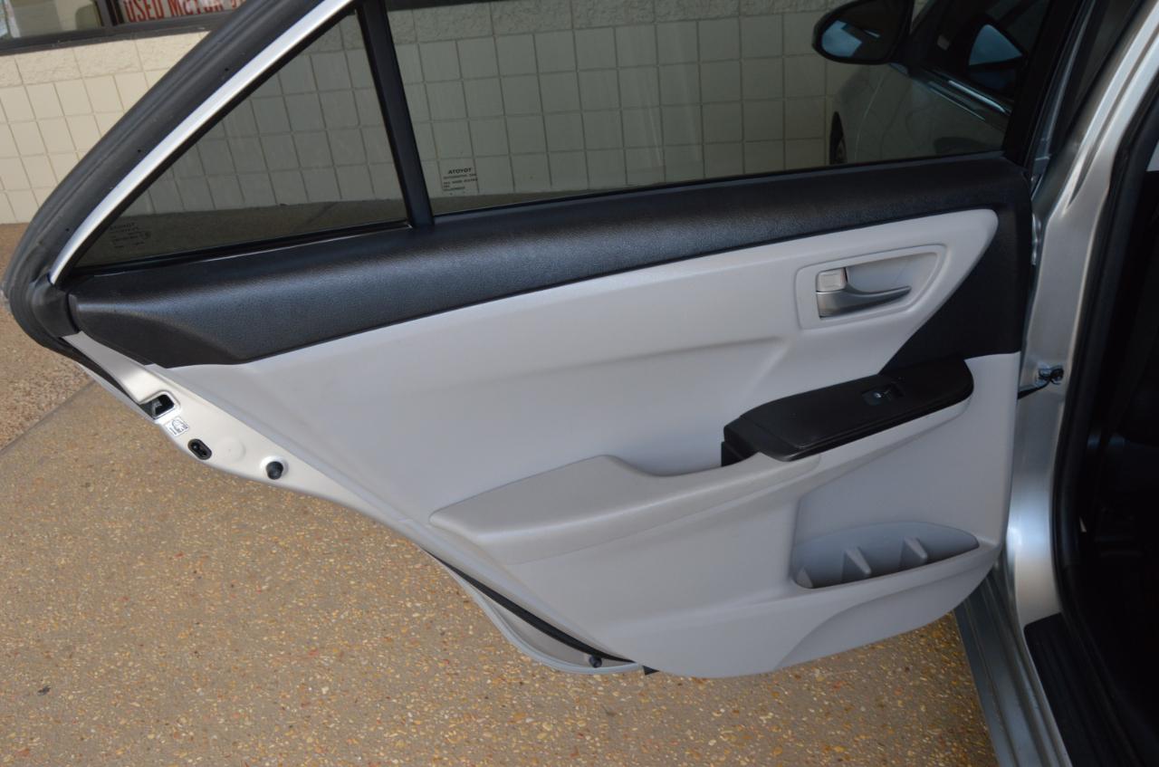 Toyota Camry SE 2016