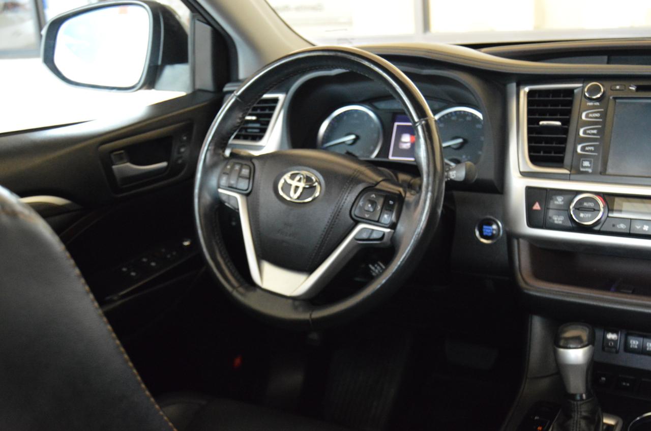 Toyota Highlander Limited Platinum FWD V6 2018