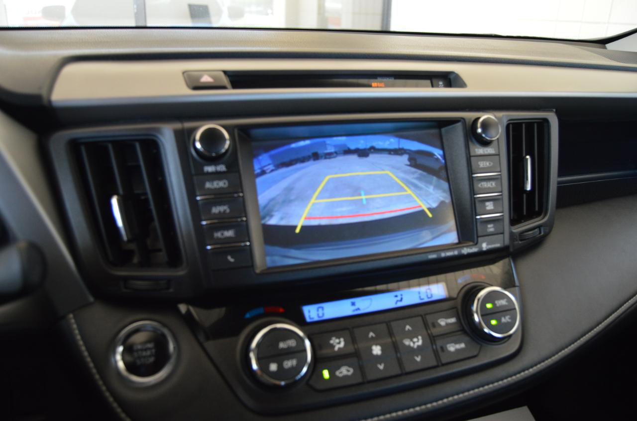 Toyota RAV4 XLE FWD 2016
