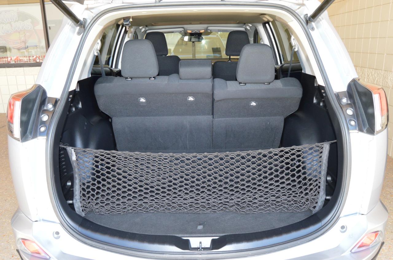 Toyota RAV4 XLE FWD 2016
