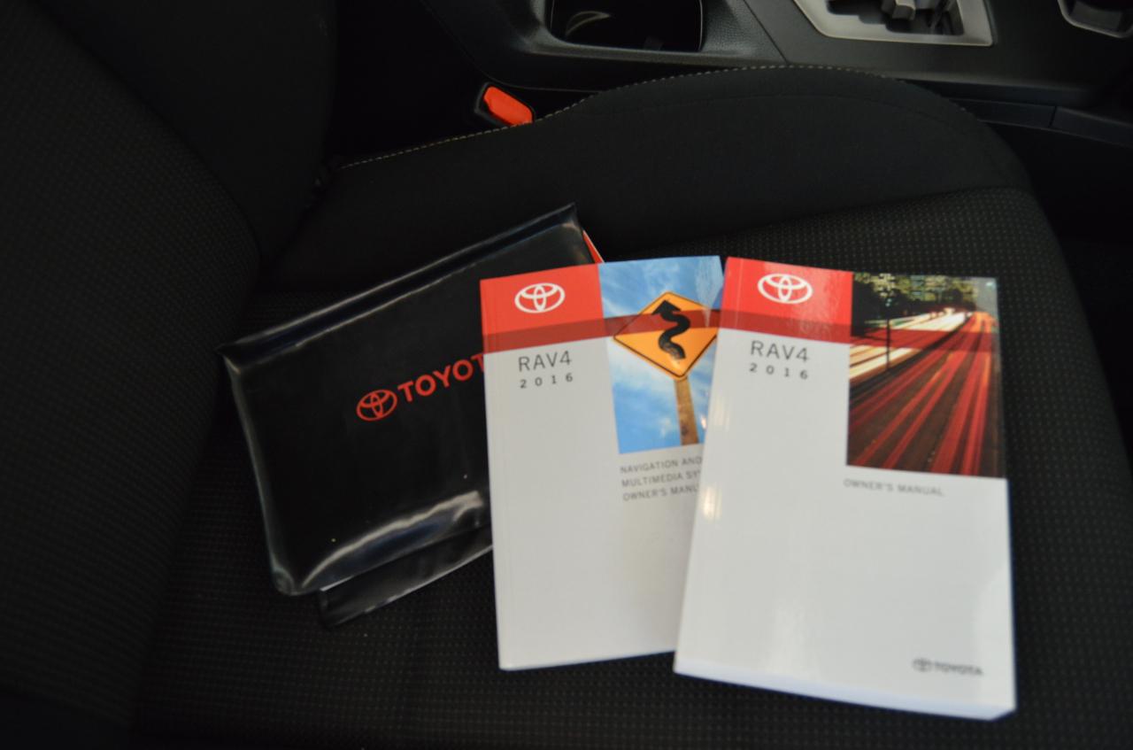 Toyota RAV4 XLE FWD 2016