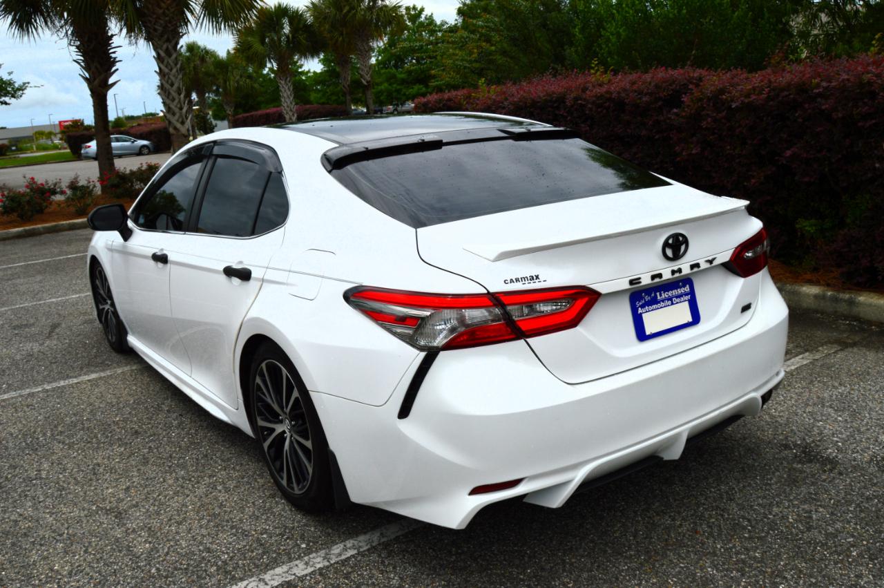 Toyota Camry SE 2018