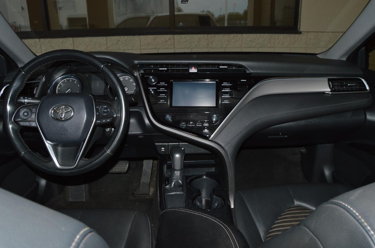 Toyota Camry SE 2018