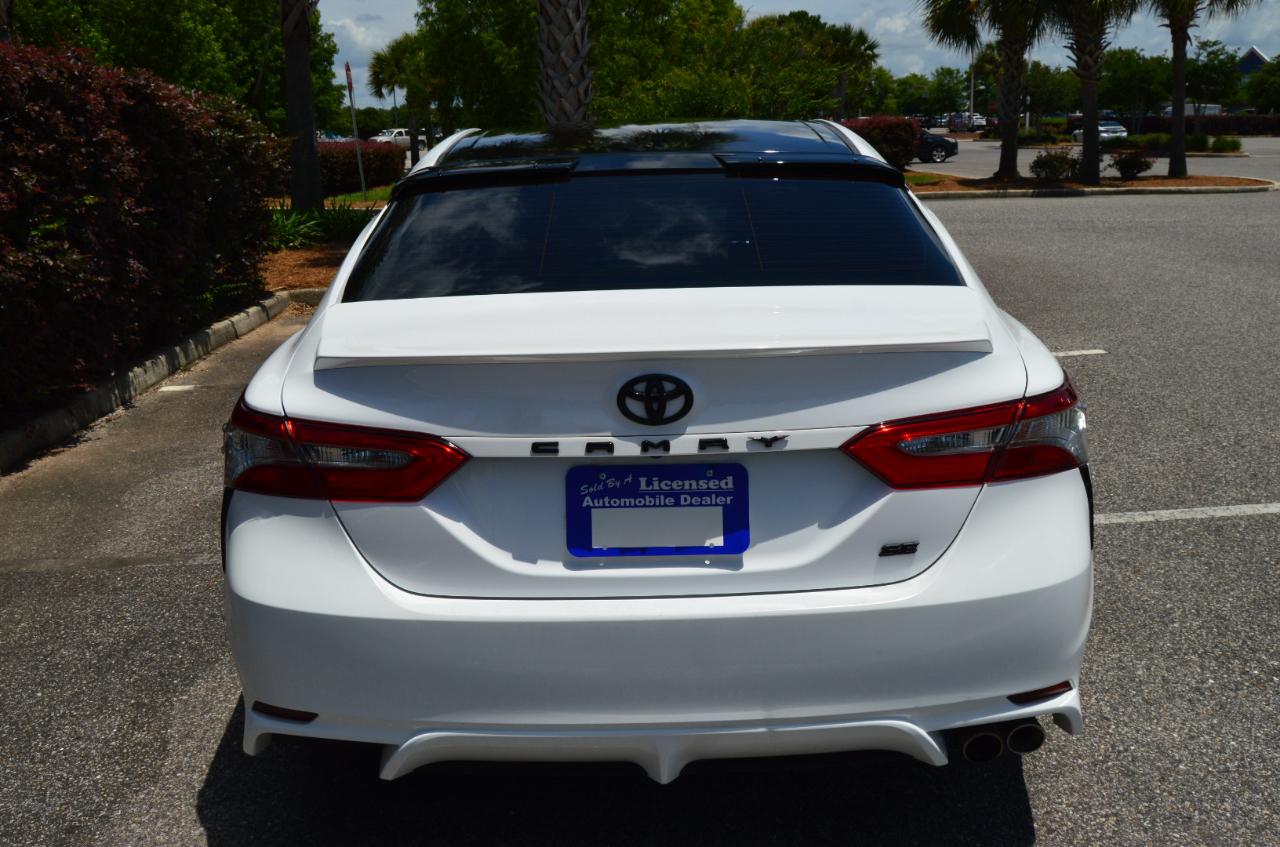 Toyota Camry SE 2018