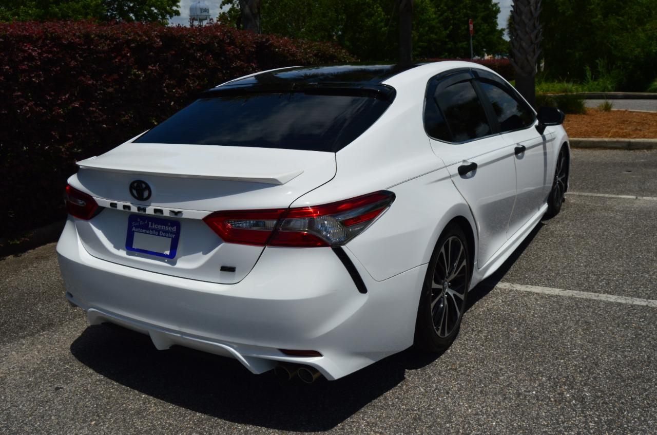 Toyota Camry SE 2018