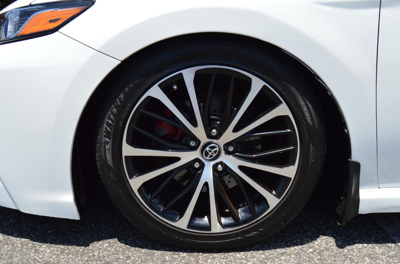 Toyota Camry SE 2018