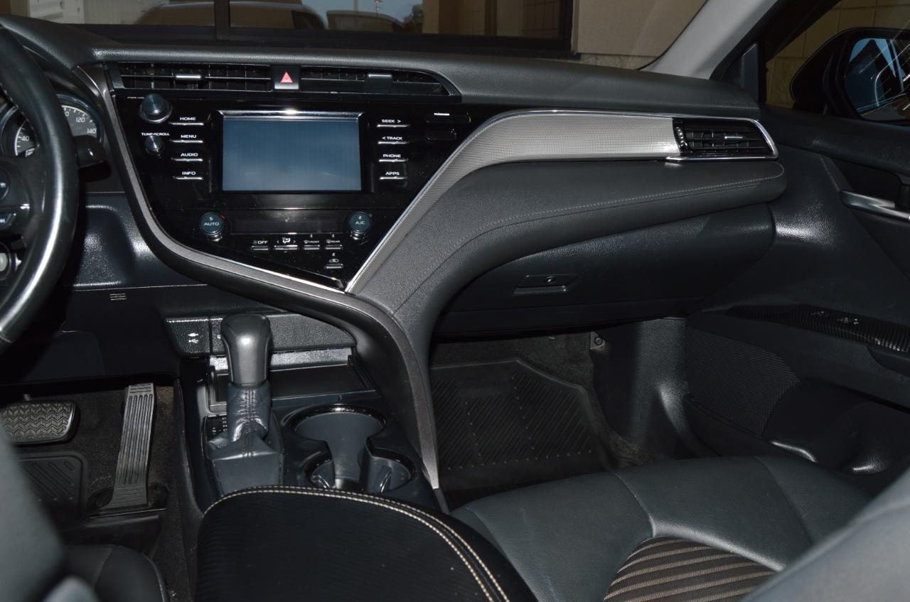 Toyota Camry SE 2018