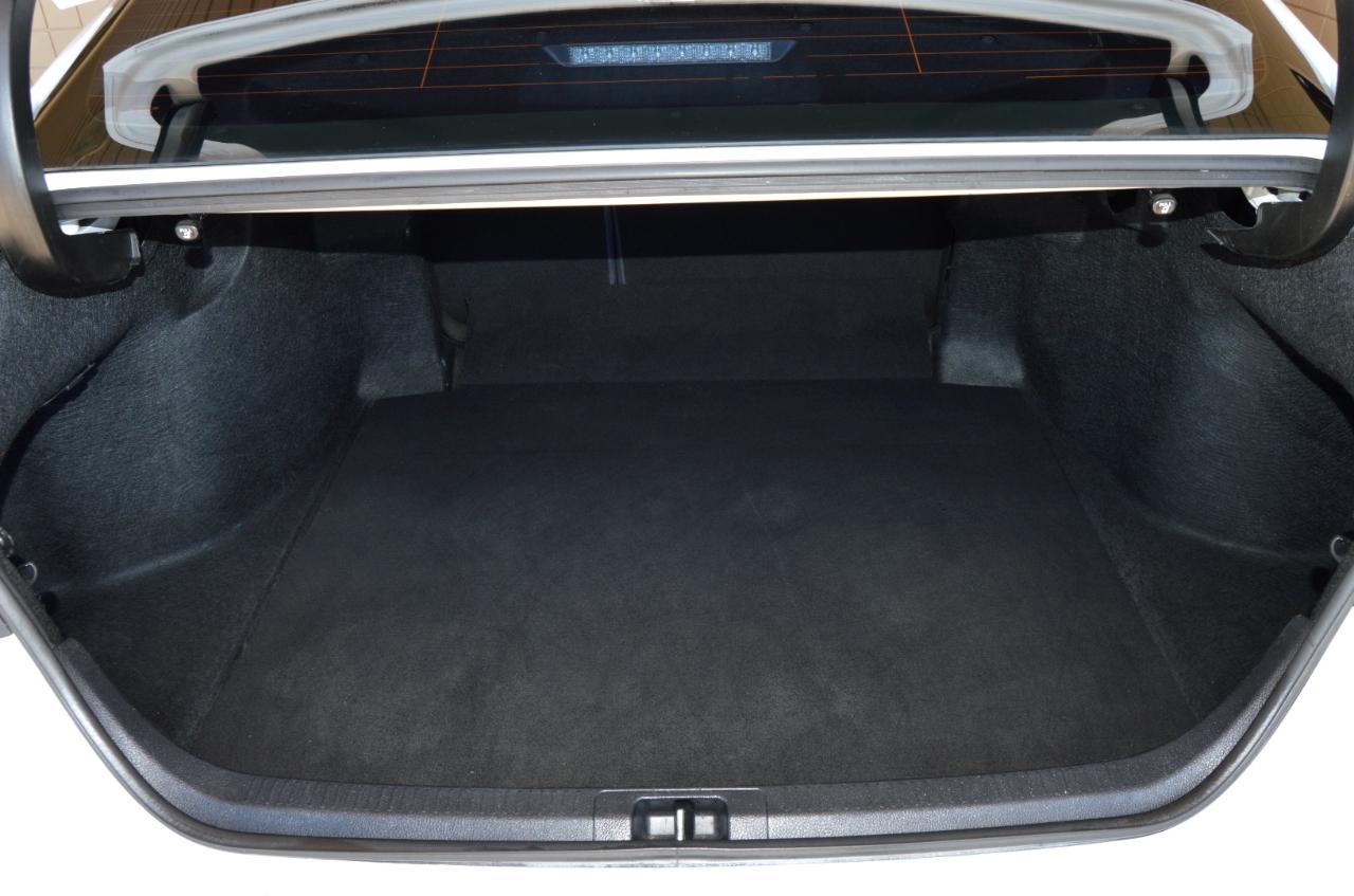 Toyota Camry SE 2018