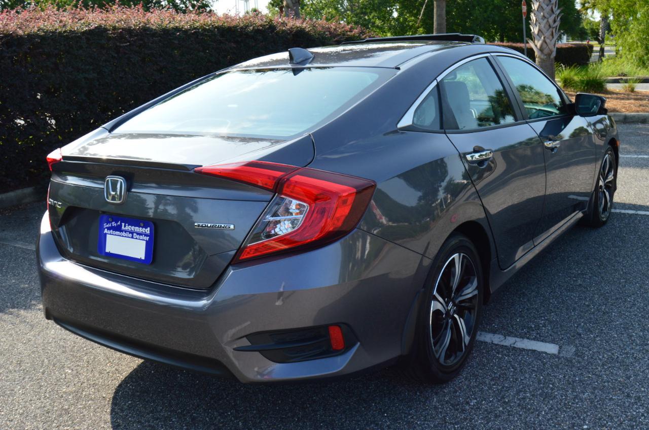 Honda Civic Touring Sedan CVT 2016