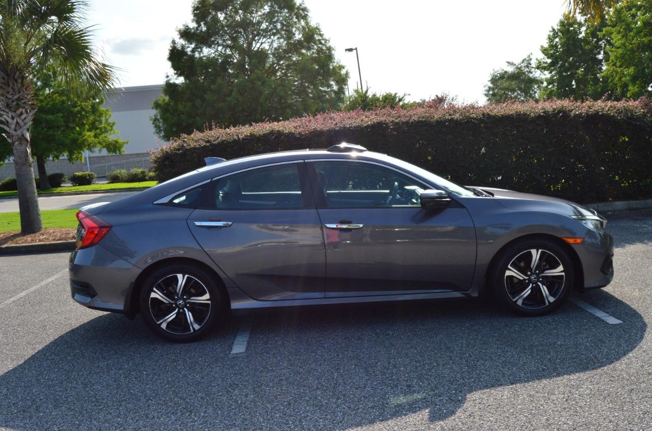 Honda Civic Touring Sedan CVT 2016