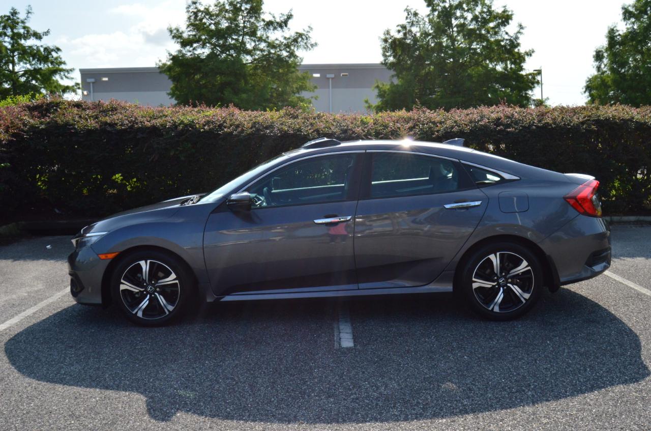 Honda Civic Touring Sedan CVT 2016