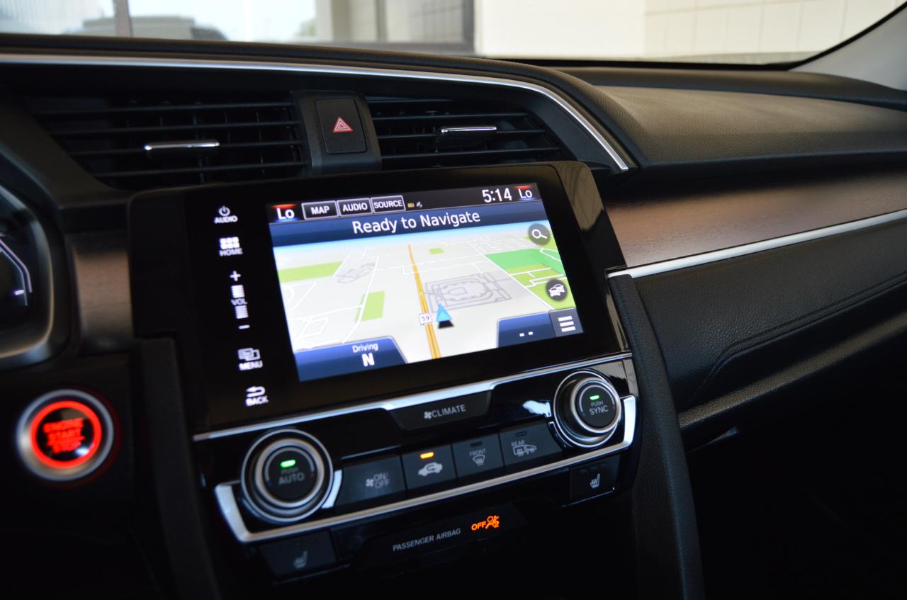 Honda Civic Touring Sedan CVT 2016