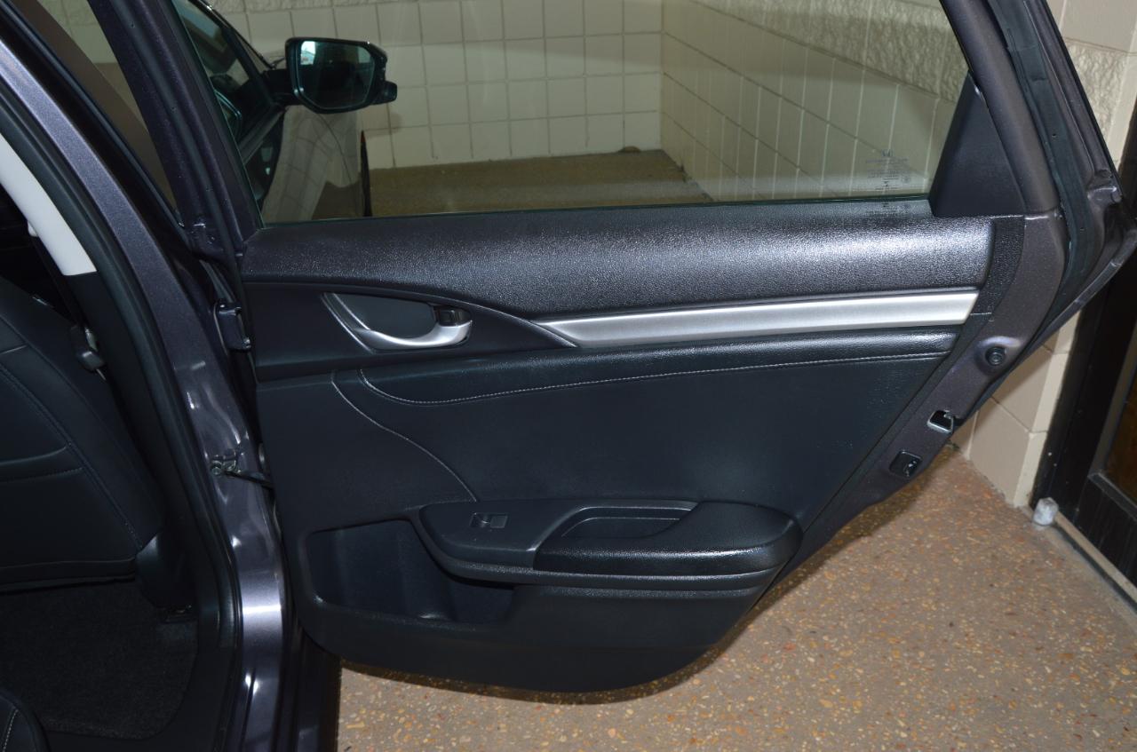 Honda Civic Touring Sedan CVT 2016