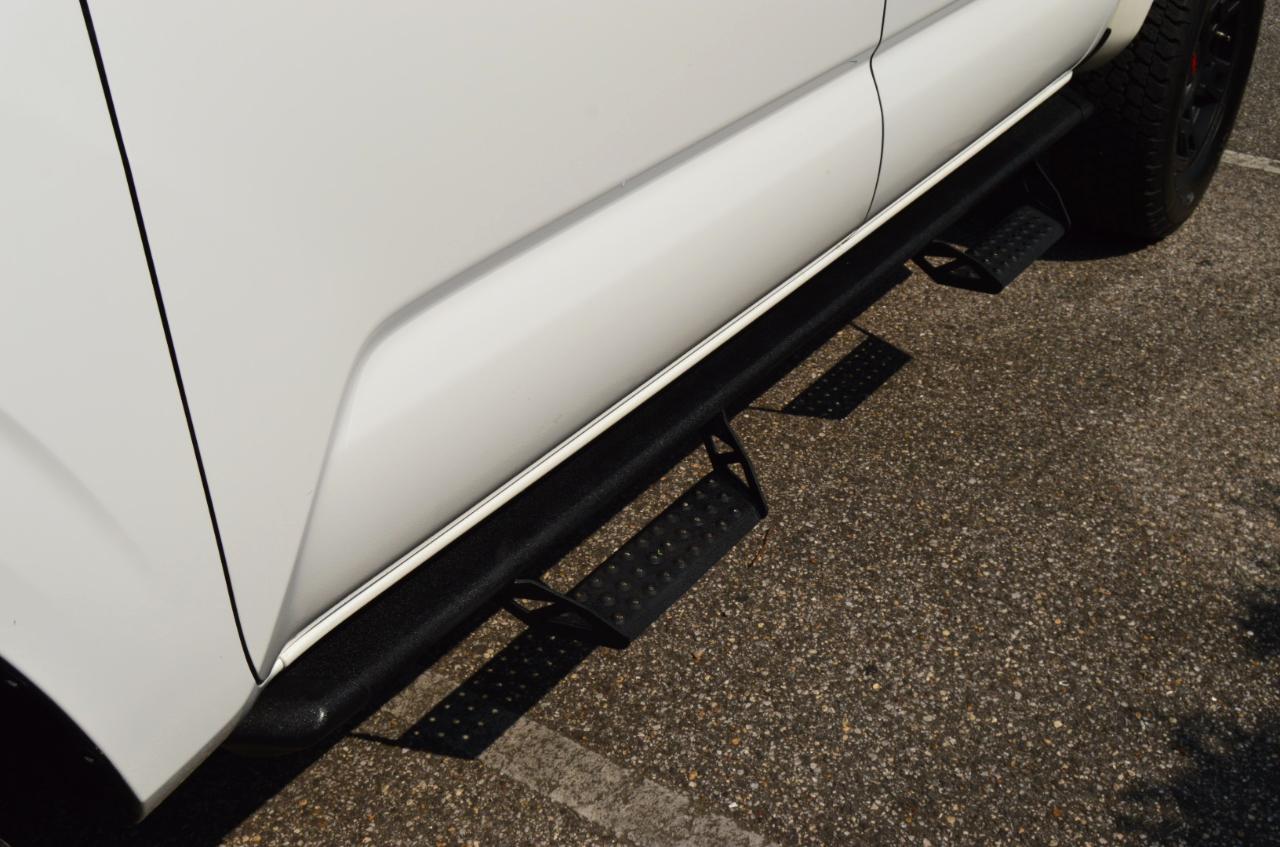Toyota Tacoma SR5 Double Cab Long Bed I4 6AT 2WD 2018