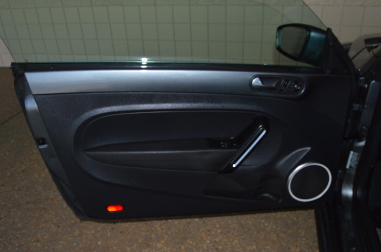 Volkswagen Beetle 1.8T Classic Convertible 2017