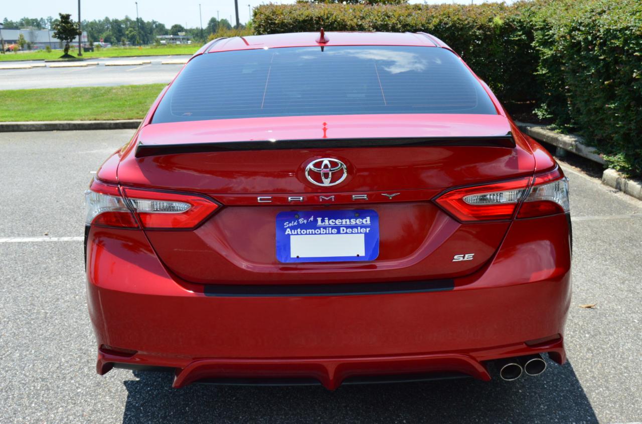 Toyota Camry SE 2019