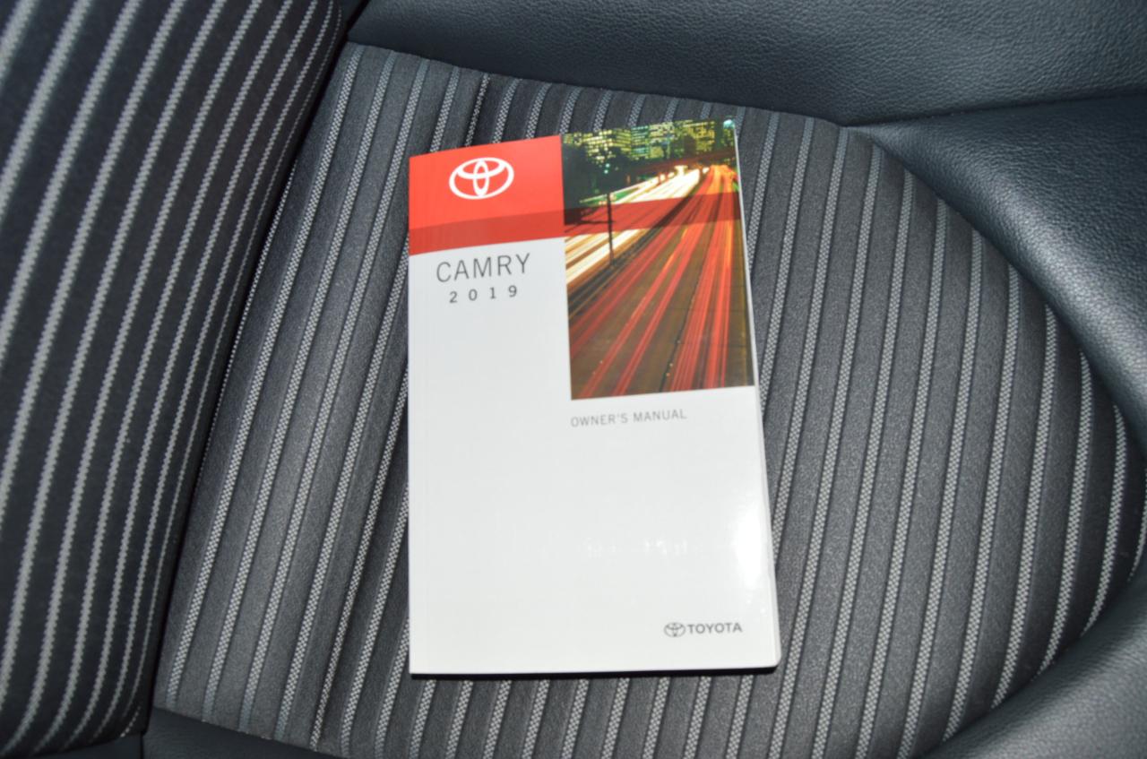 Toyota Camry SE 2019