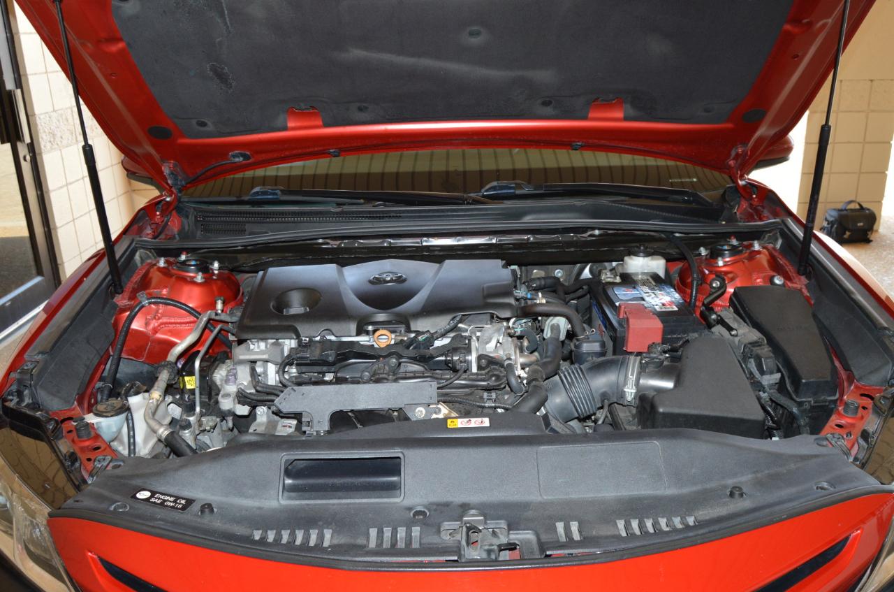 Toyota Camry SE 2019