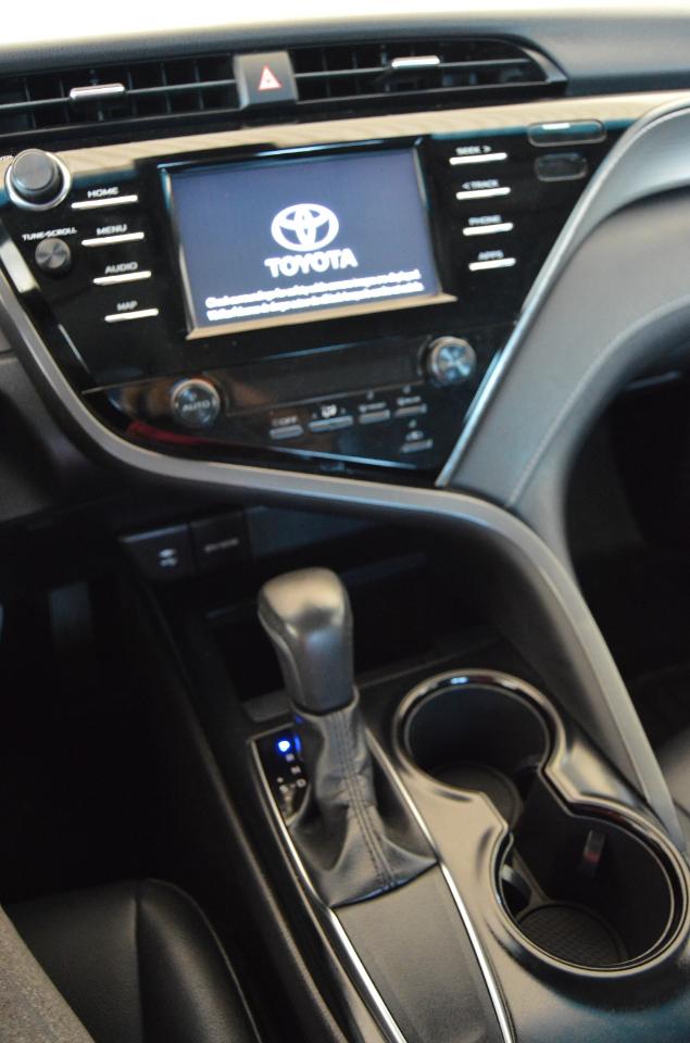 Toyota Camry SE 2019