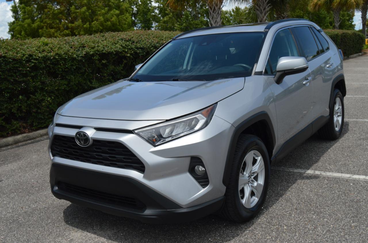 Toyota RAV4 XLE 2019