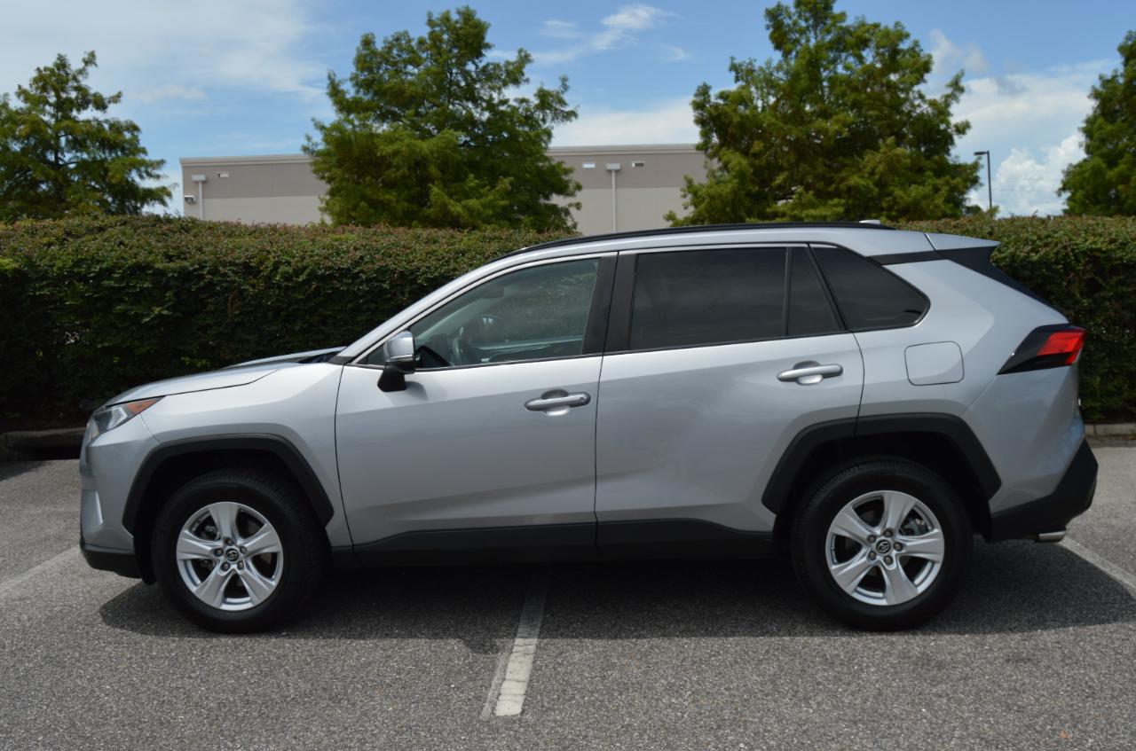 Toyota RAV4 XLE 2019