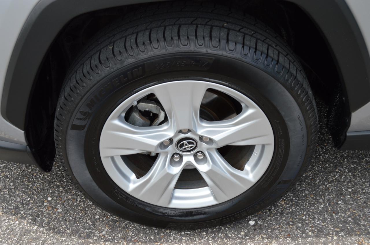 Toyota RAV4 XLE 2019